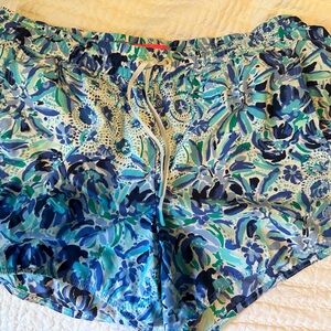 Lilly Pulitzer Luxetic Shorts